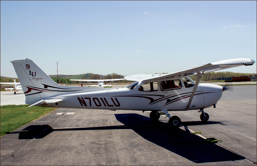 Fly Higher — Pilots trained with School of Aeronautics throughout Virginia thanks to deal with Cessna. Photo credit: Hannah Lipscomb  