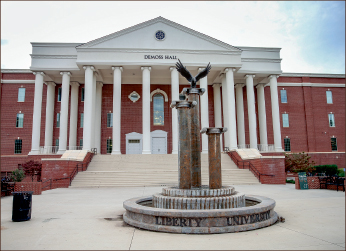 DeMoss Hall current day. Photo credit: Leah Seavers