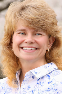 photo of Shannon P. Warden