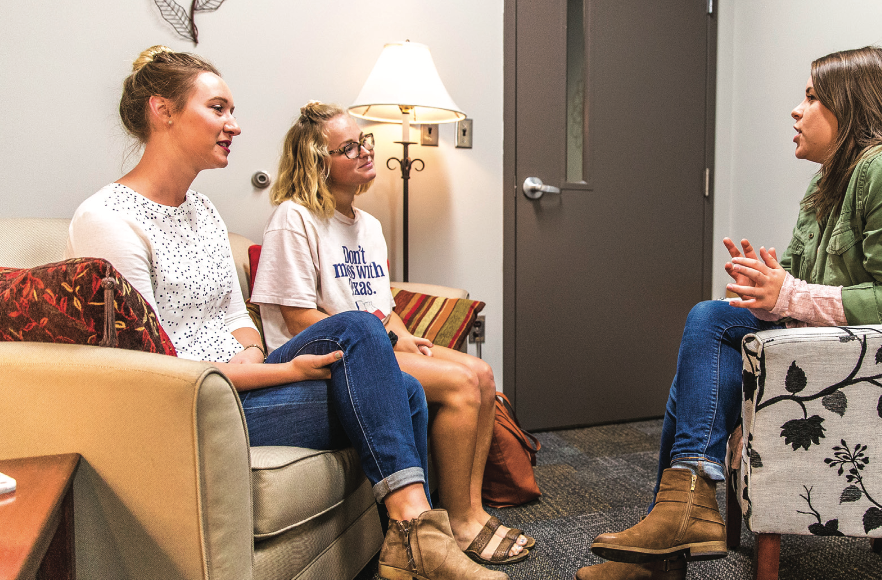 COUNSEL — LU Shepherds offer counseling to resident shepherds, so they can counsel students. Photo credit: Michela Diddle 
