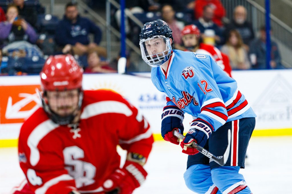 9th ranked Stony Brook takes on #13th ranked Syracuse at home this weekend.  – Stony Brook Ice Hockey