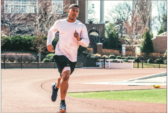 SPRINT — Runners can build up endurance by alternating walking, jogging and running when training. Photo Credit: Manuel Anderson