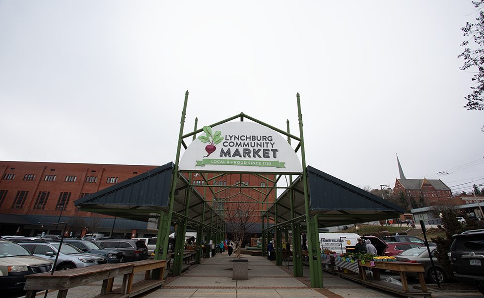 Downtown market brings community together