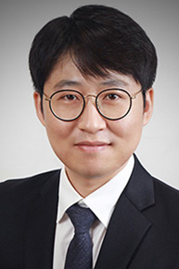 Dr. Heechen Cho's Headshot