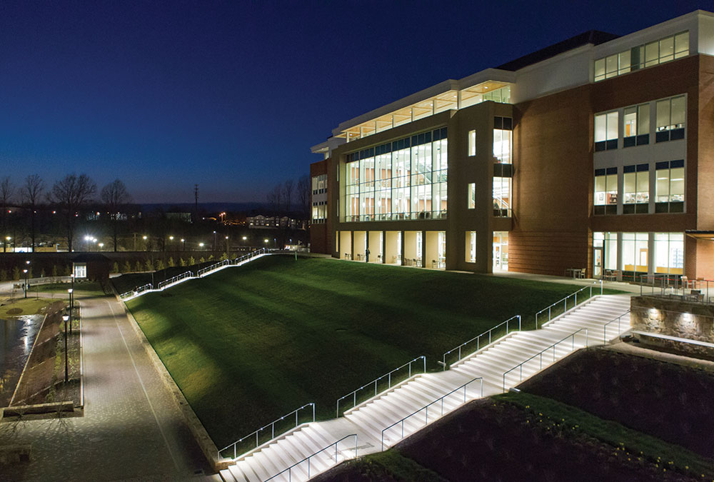 The Jerry Falwell Library at night.