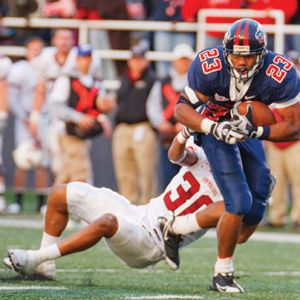 Rashad Jennings rushes for the Liberty Flames.