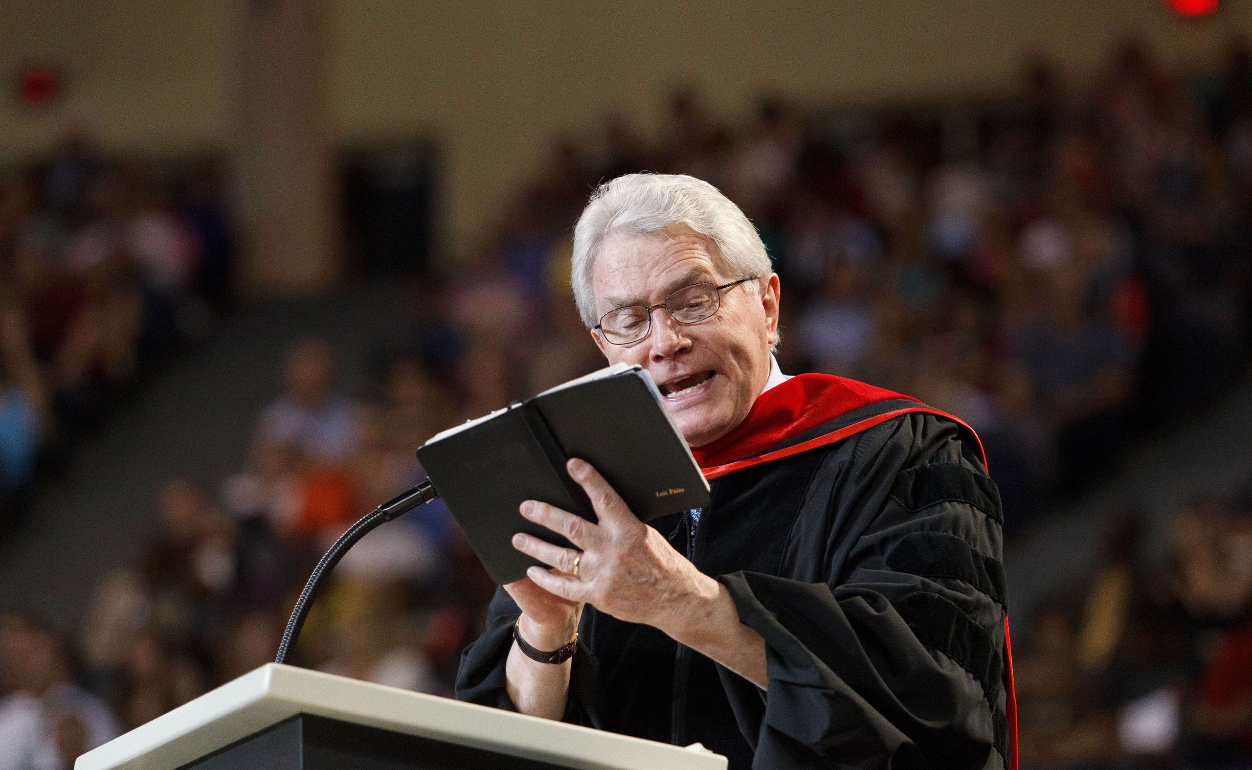 Luis Palau speaks at Liberty University Baccalaureate