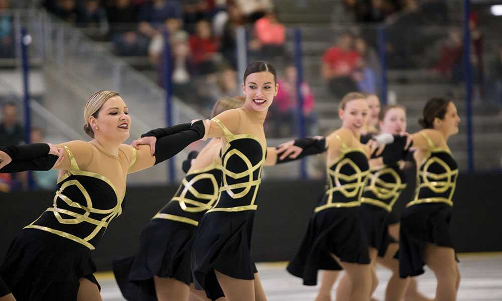 Synchronized Skating Ice 20151213998KM1