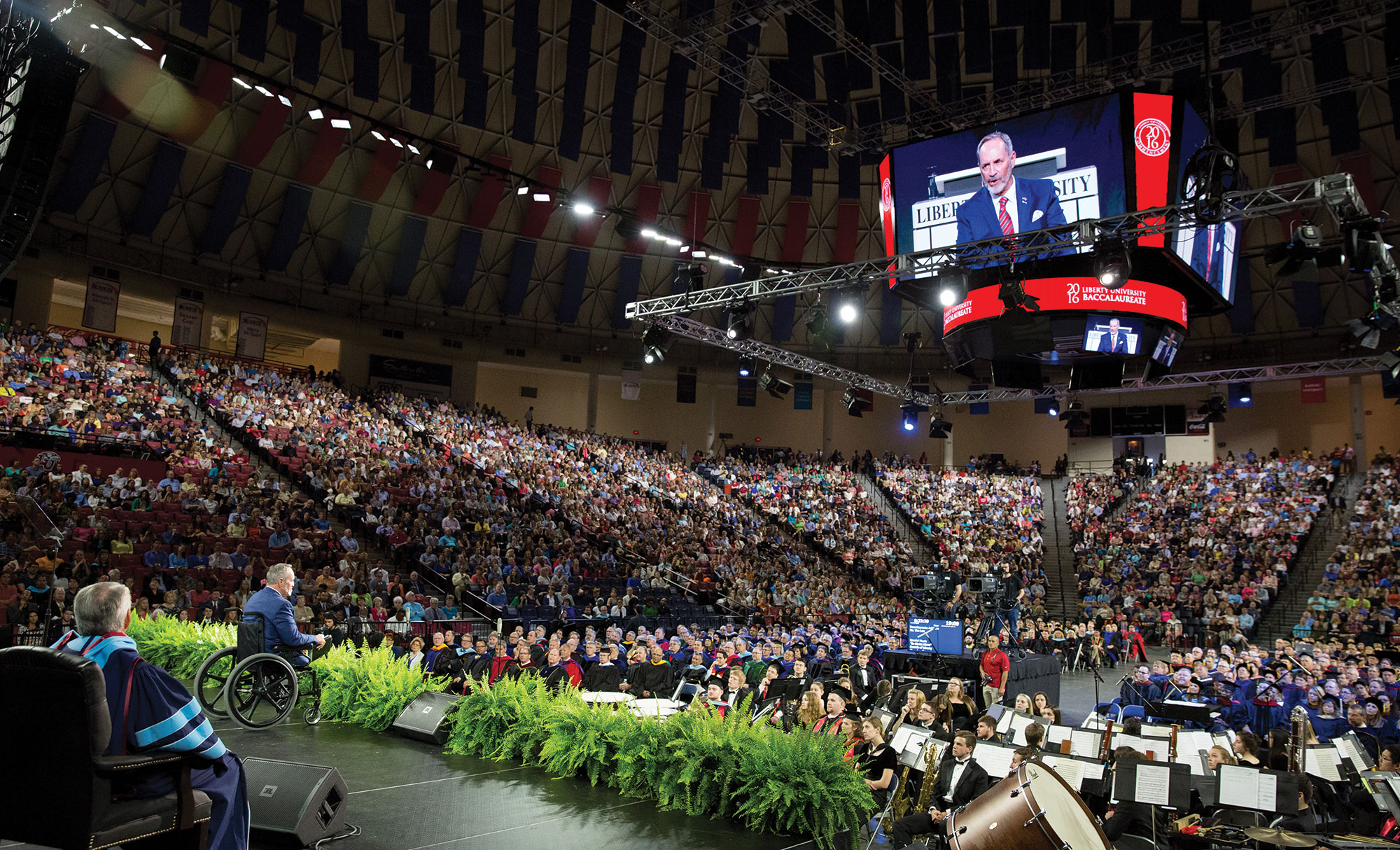 Tim Lee delivers the keynote address at Liberty University's 2016 Baccalaureate Service.