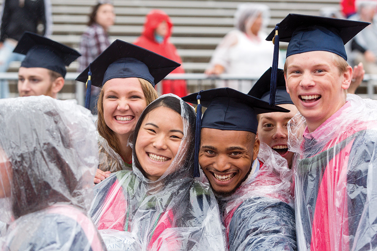 Commencement 201805194611JI