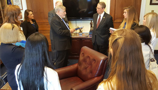 LUCOM student-doctors meet with Congressman Goodlatte, DO Day on Capital Hill 2016