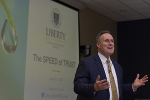 Stephen M.R. Covey leads a SPEED of Trust session to LUCOM faculty and staff.