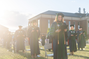 LUCOM Class of 2021 graduates recite the Osteopathic Oath on the Academic Lawn of Liberty University on May 14, 2021.