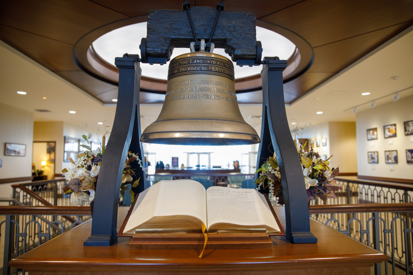 Misjuns Dedicates Bible to Liberty University College of