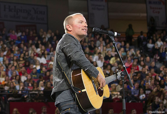 Chris Tomlin leads worship during Liberty University Convocation on Oct. 27.