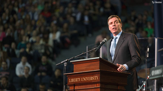 Sen. Mark Warner speaks at Liberty University Convocation.