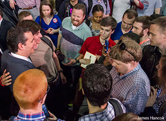 Ted Cruz poses with Liberty students for photos after his Convocation speech.