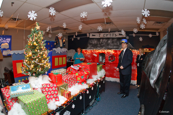 Christmas decorations take over campus offices » Liberty News