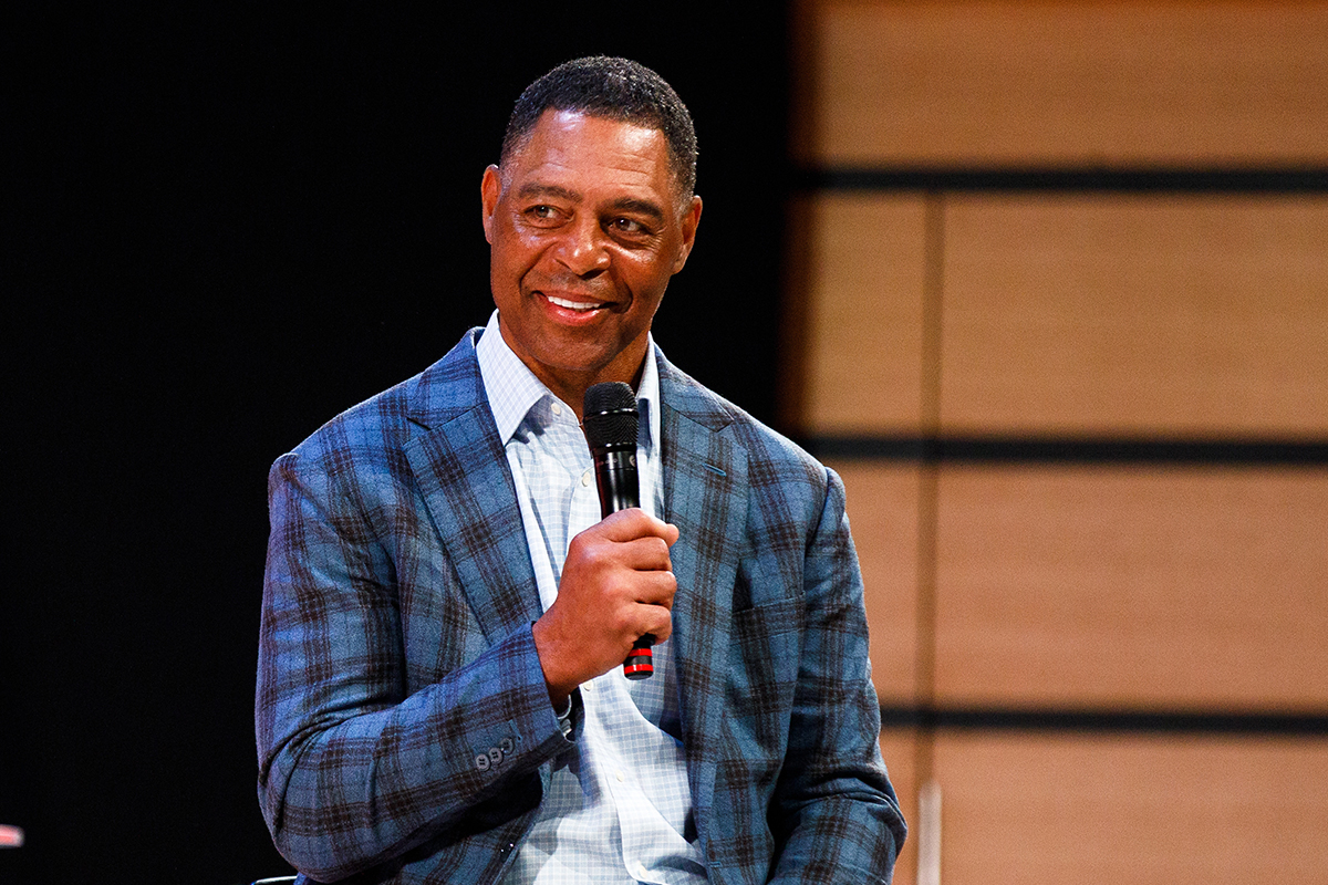 Liberty welcomes NFL Hall of Famer Marcus Allen, guest worship leader Mac Powell to Convocation » Liberty News - Vimarsana News
