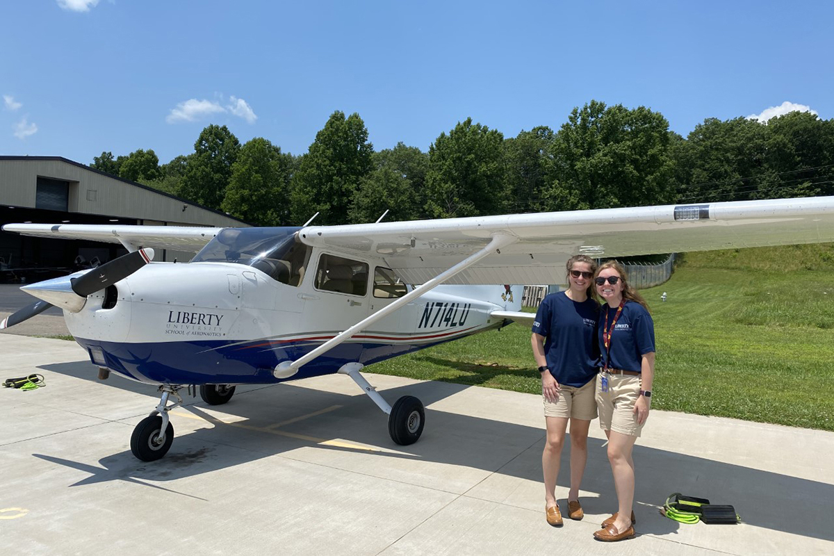 Both Liberty Belles teams finish in top half of Air Race Derby field » Liberty News - Vimarsana News