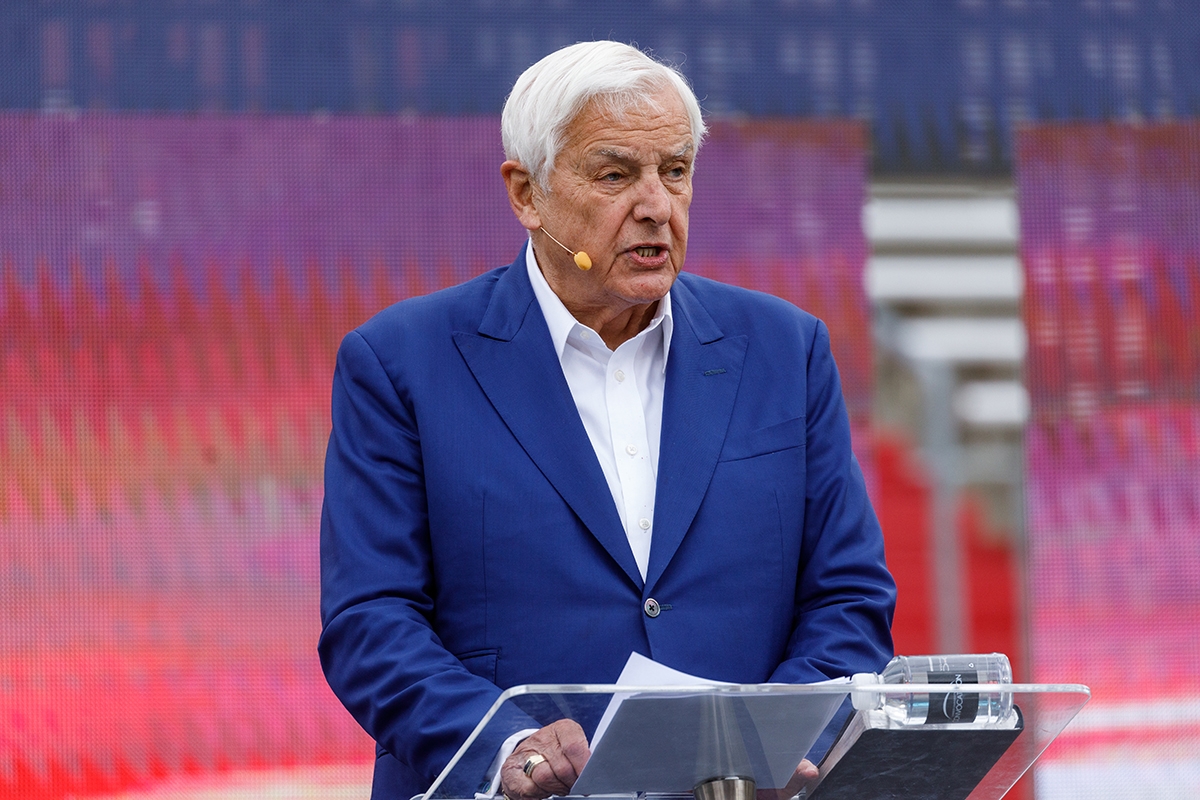 What Happened To Dr David Jeremiah and How Old Is He Now?