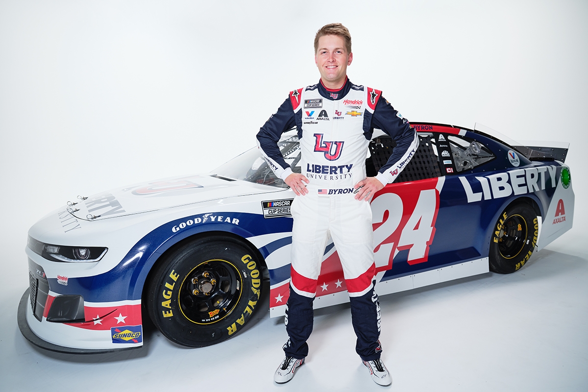 Liberty extends sponsorship with student NASCAR driver William Byron and Hendrick Motorsports » Liberty News