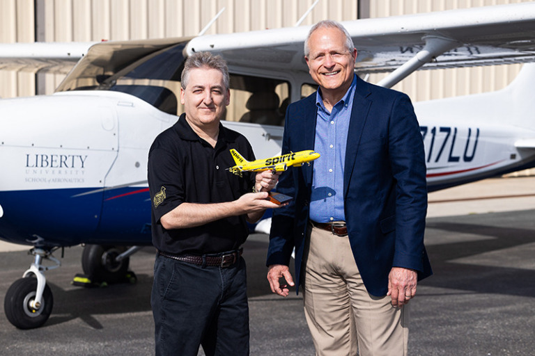 liberty-s-school-of-aeronautics-spirit-airlines-announce-partnership