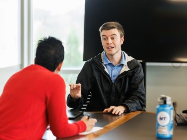 Advisor helping LUOA parent