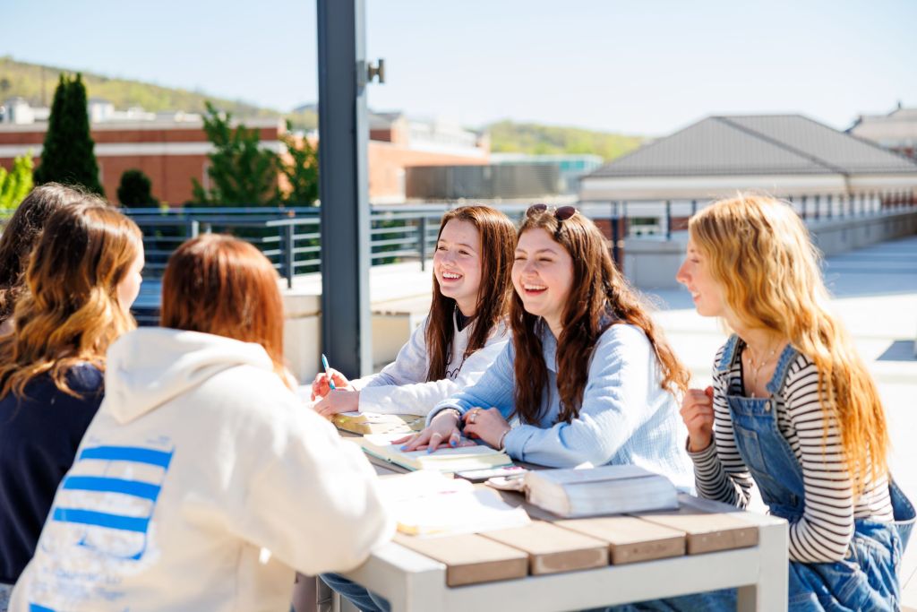 Bachelor's In Christian Leadership Women’s Leadership
